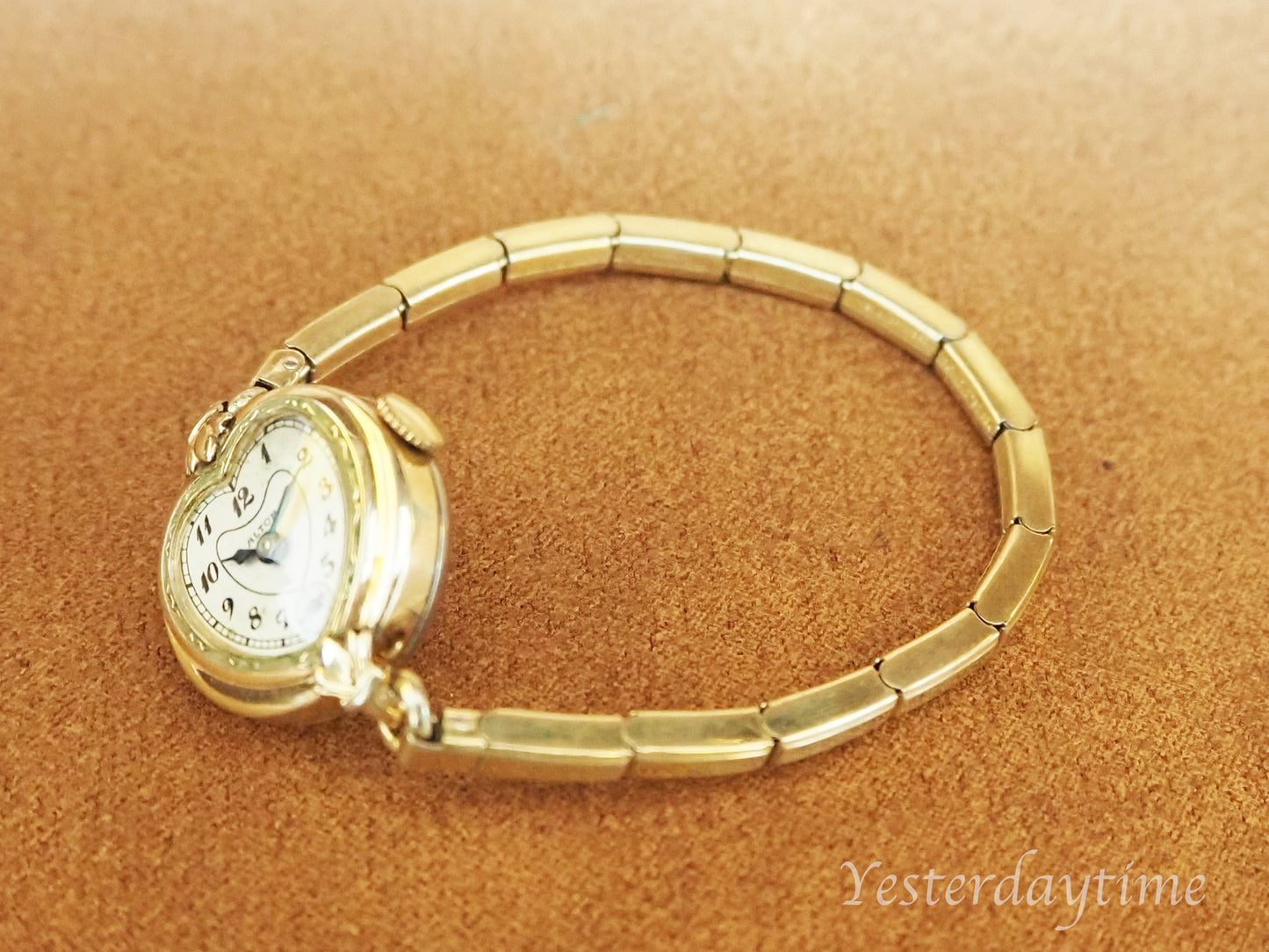 1930's Alton Gotham Swiss Made 7 Jewel Rolled Gold Ladies Wristwatch