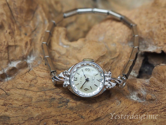 1950's Le Mey Croton Swiss Made 17 Jewel Ladies Wristwatch