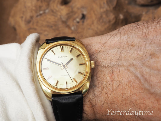 1970's Everite Swiss Made 17 Jewel Manual Wind Gold Plated Mens Wristwatch